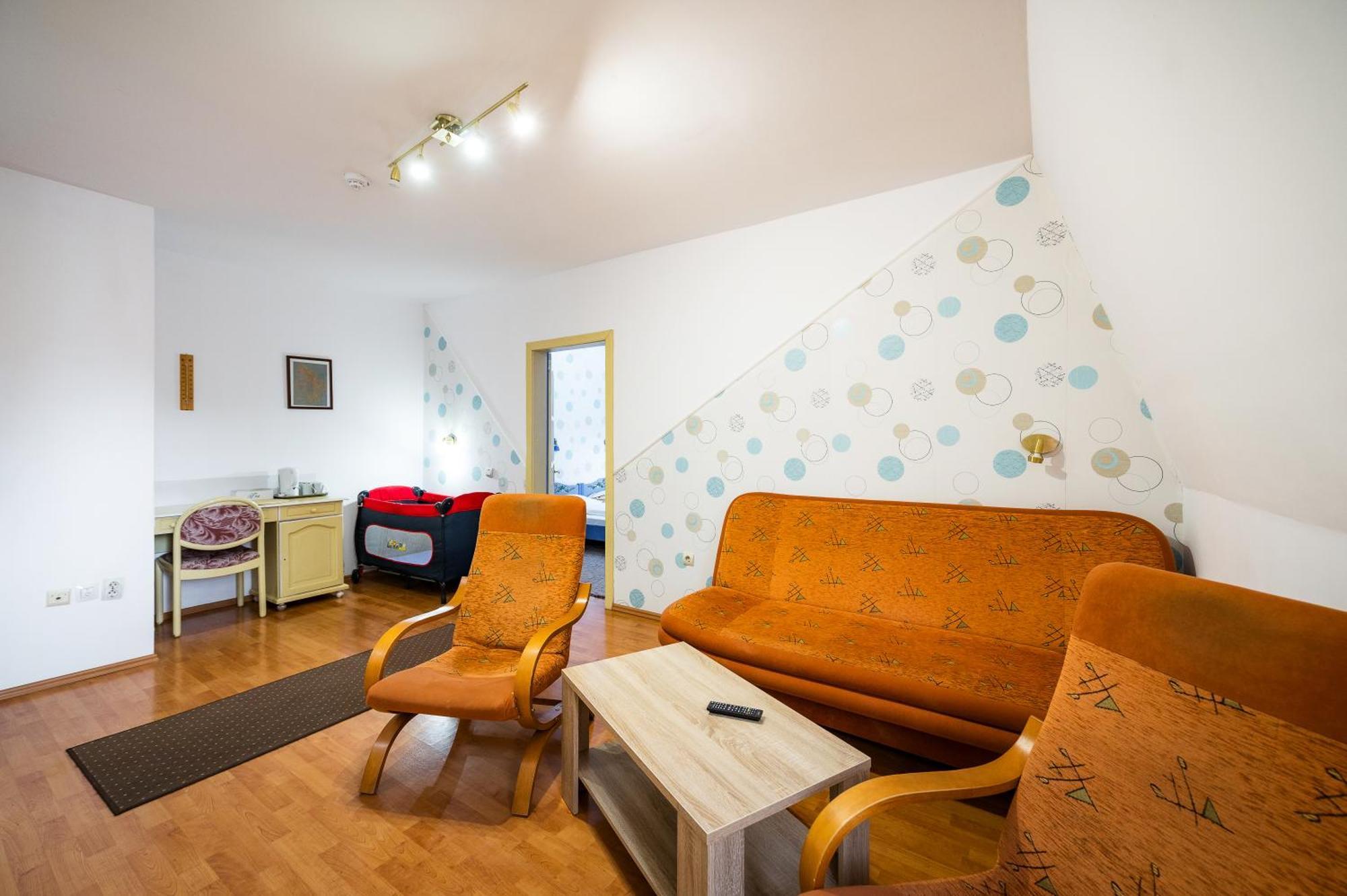 Sfântu-Gheorghe Hotel Sugas מראה חיצוני תמונה