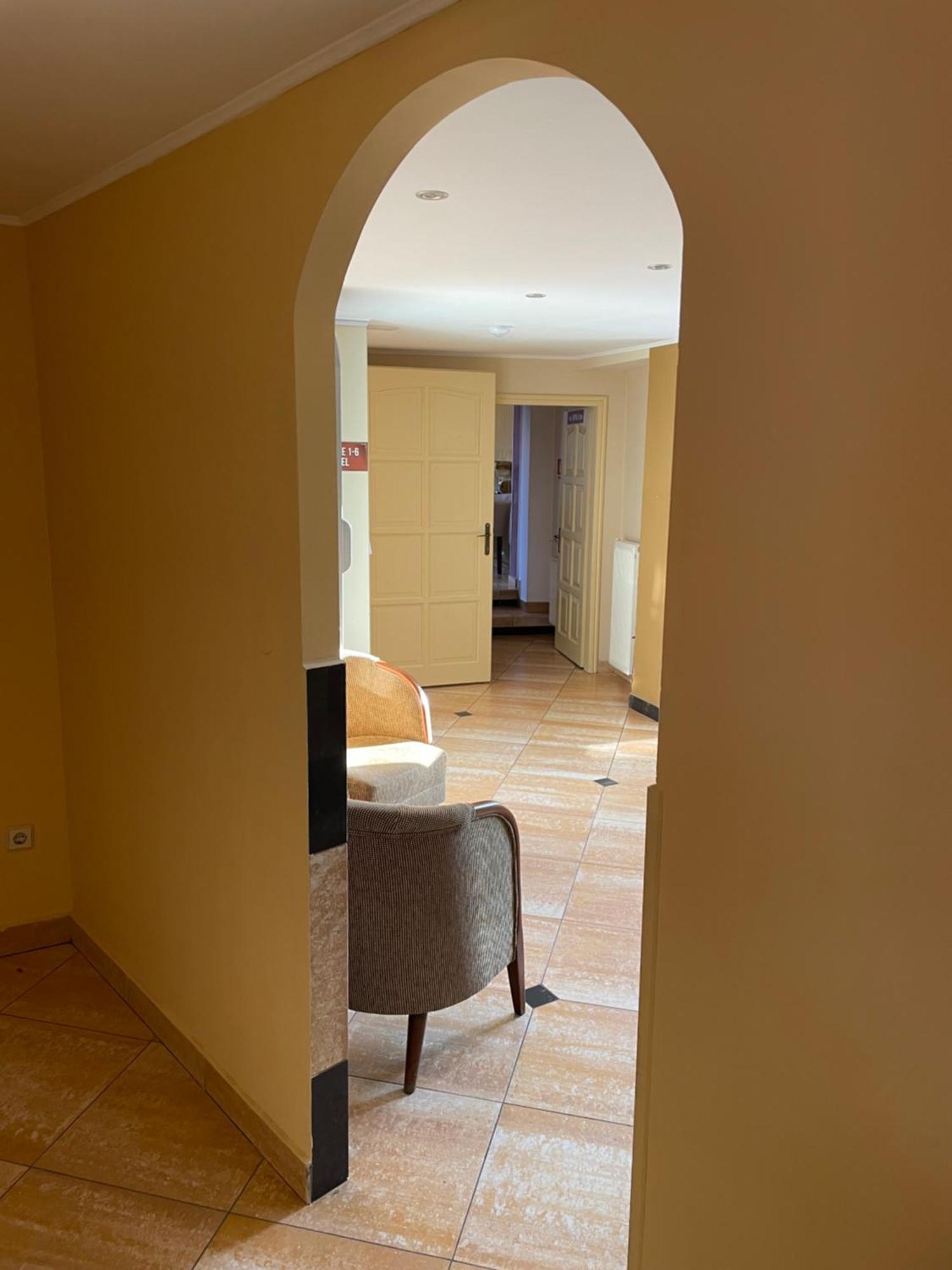 Sfântu-Gheorghe Hotel Sugas מראה חיצוני תמונה